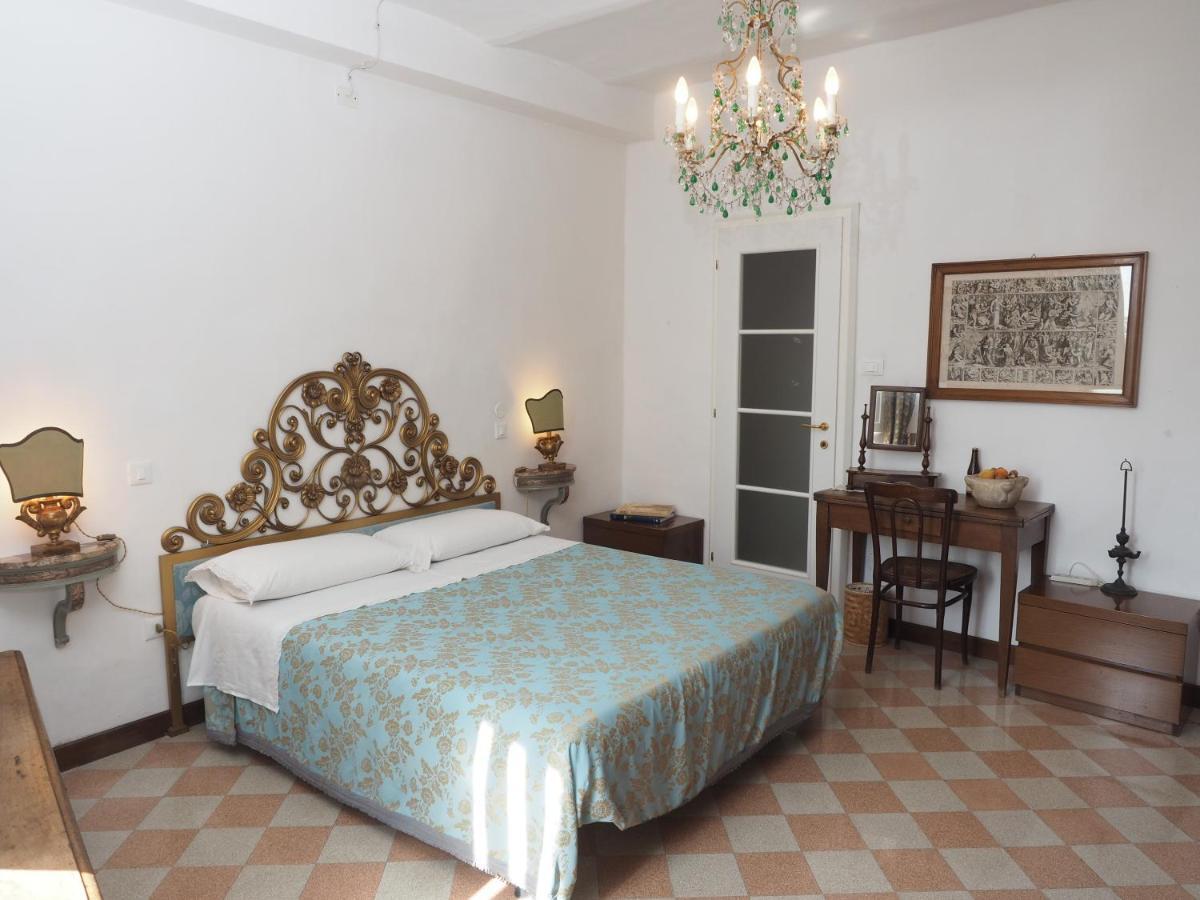Azzi B&B Comfortably, In The Quietness Of The Perugia Historical Centre Bagian luar foto